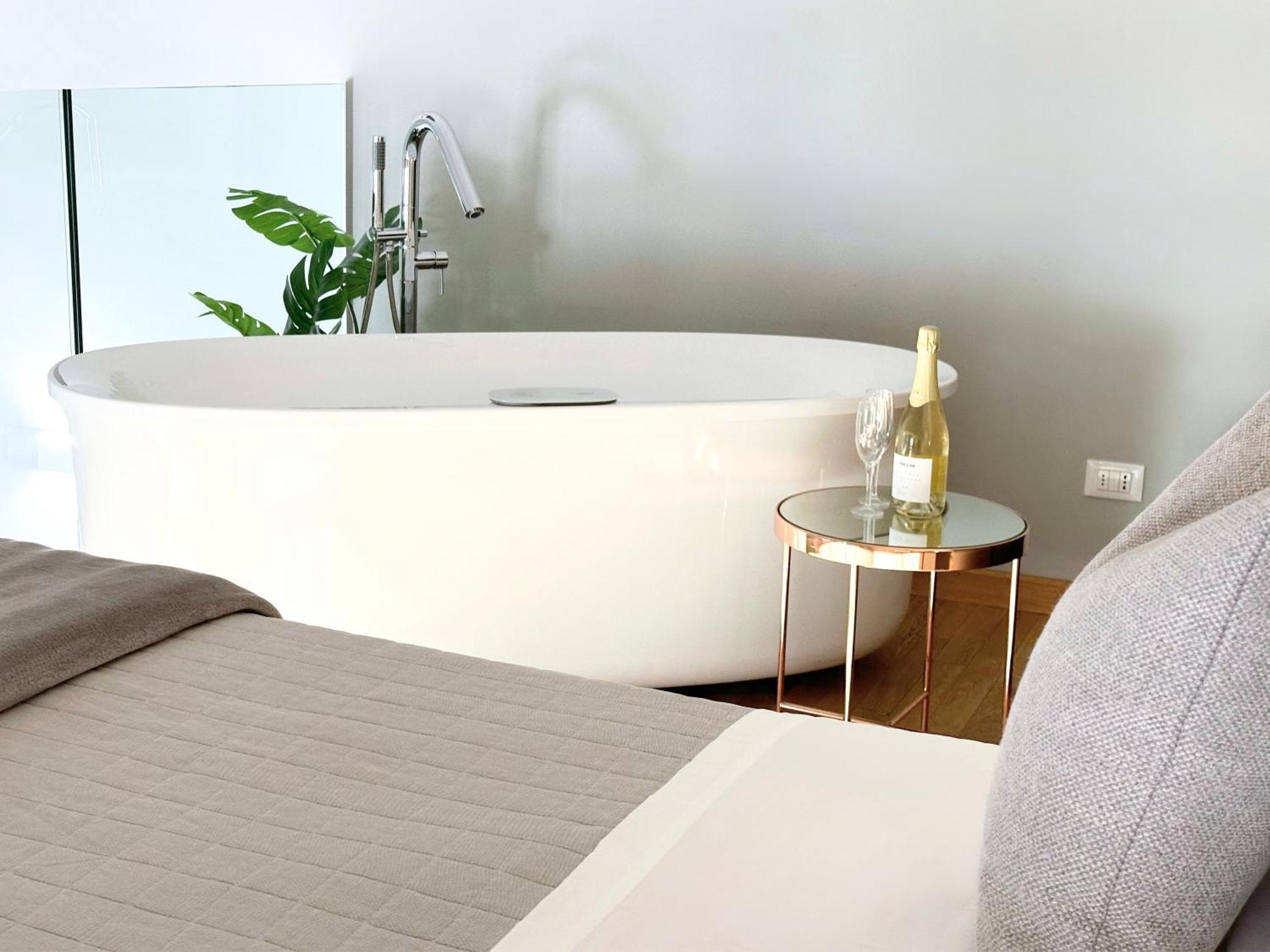 Jacuzzi Luxury Apartment In The Town Centre Turin Exterior photo
